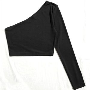 One Sleeve crop-top